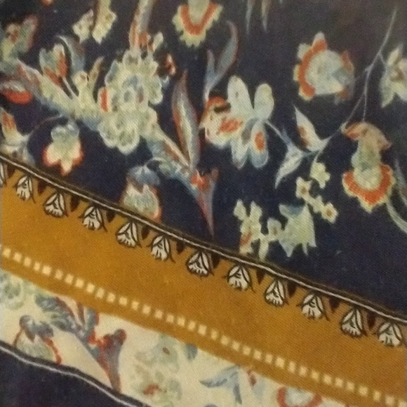 Do everything in love Cover - Picture 3 of 4